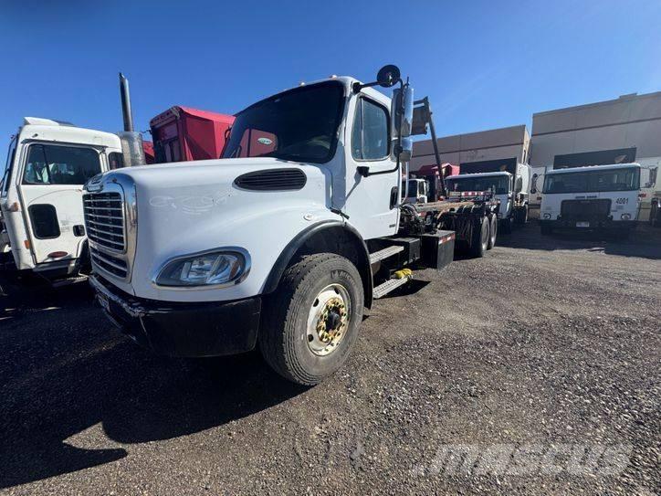 Freightliner M2 Lanový nosič kontajnerov