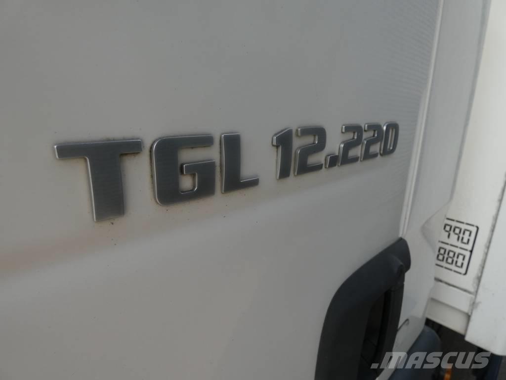 MAN TGL 12.220 Skriňová nadstavba
