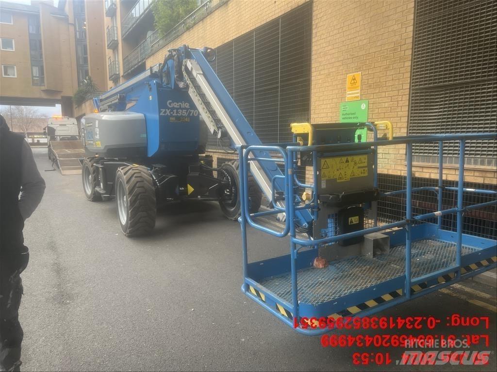 Genie ZX 135/70 Kĺbové plošiny
