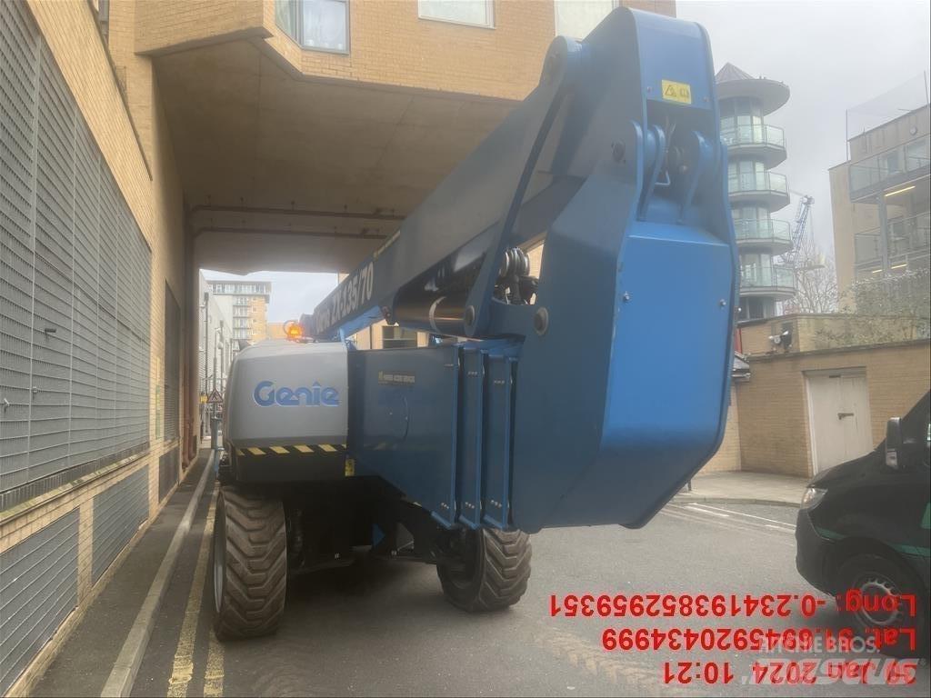 Genie ZX 135/70 Kĺbové plošiny