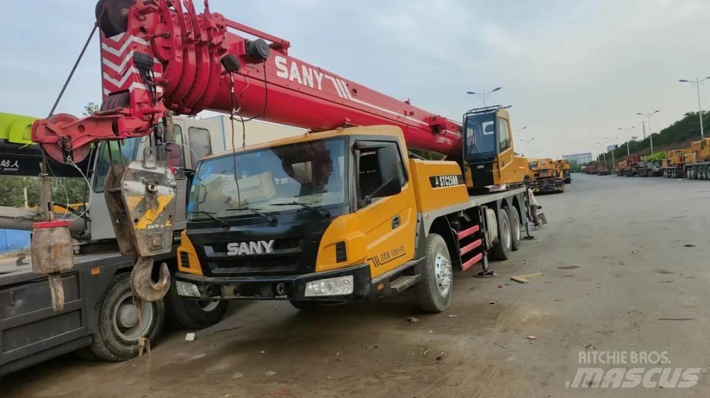 Sany STC 250 H Univerzálne terénne žeriavy