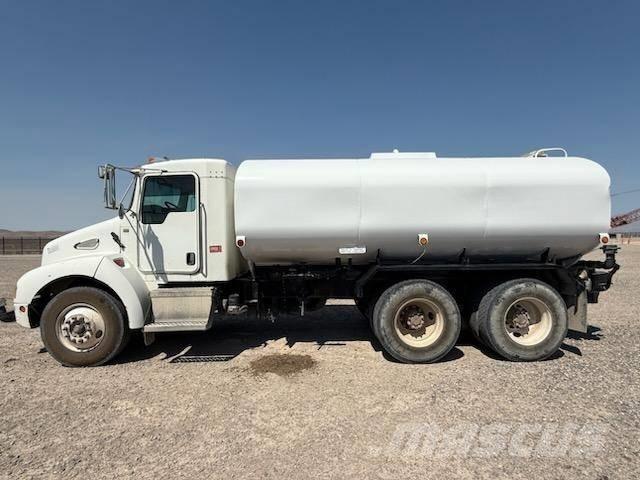 Kenworth T 300 Cisterny na vodu