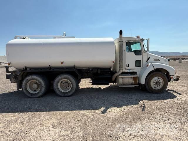 Kenworth T 300 Cisterny na vodu