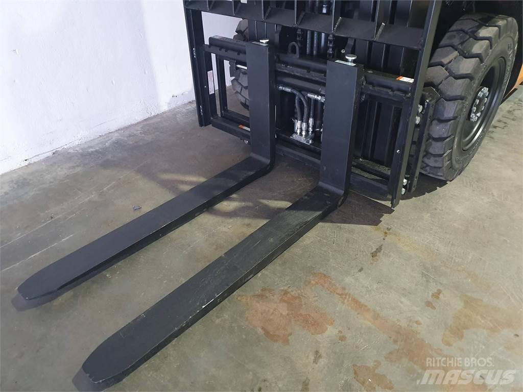  CPCD25T8 S4S Dieselové vozíky