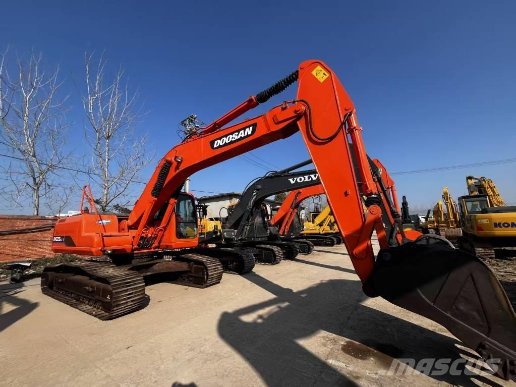Doosan DH225 LC-7 Pásové rýpadlá