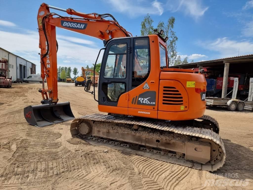 Doosan DX 140 LC-3 Pásové rýpadlá