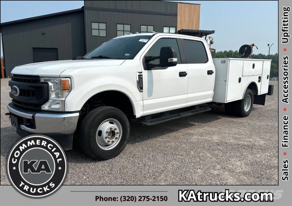 Ford F 350 XL SD Pásové žeriavy