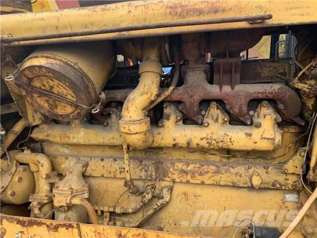 CAT D 8 K Pásové dozéry