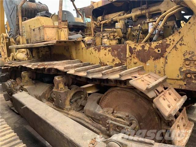 CAT D 8 K Pásové dozéry