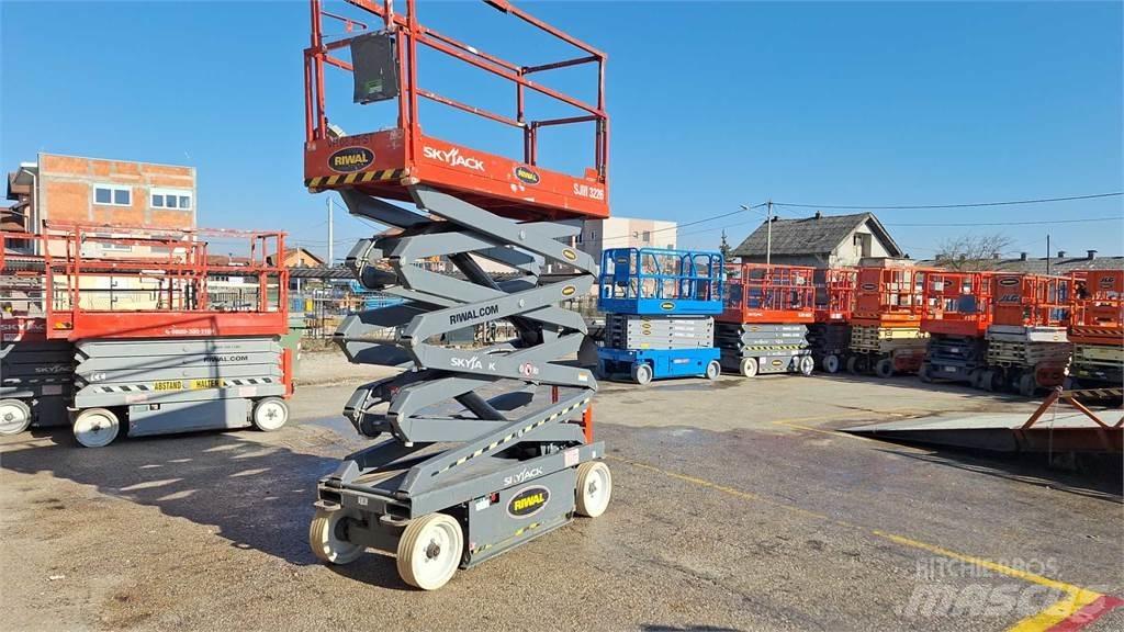 SkyJack SJIII3226 Nožnicové zdvíhacie plošiny