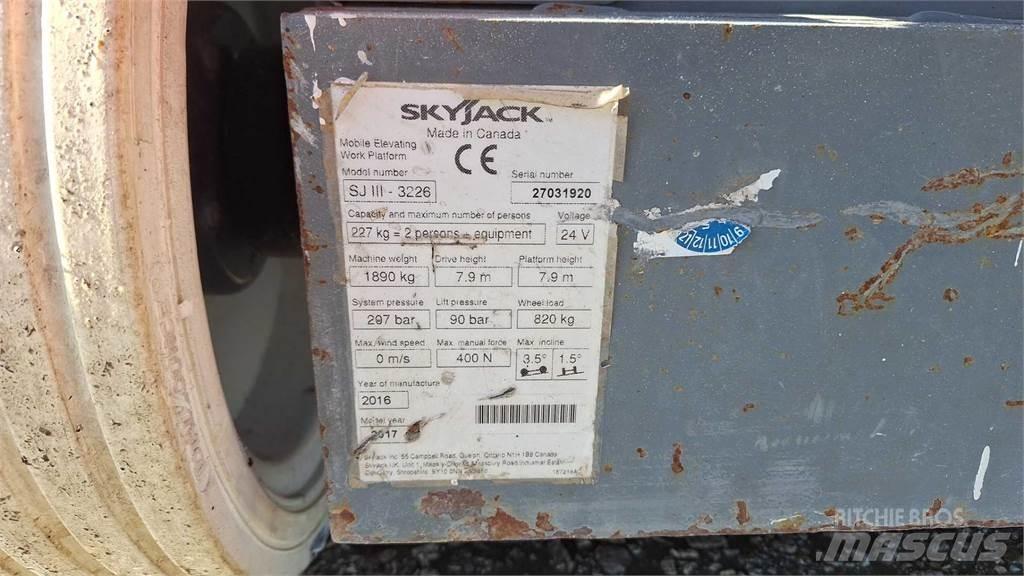 SkyJack SJIII3226 Nožnicové zdvíhacie plošiny