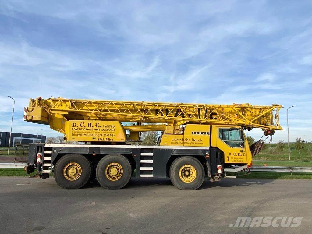 Liebherr LTM1055/1 Univerzálne terénne žeriavy