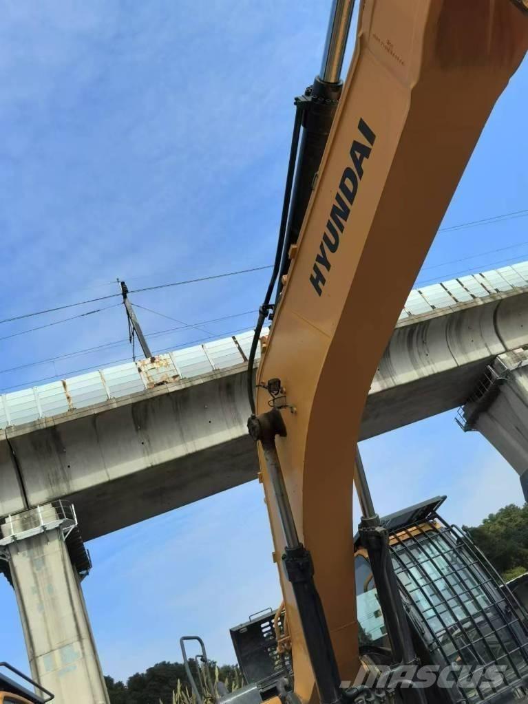 Hyundai 520VS Pásové rýpadlá