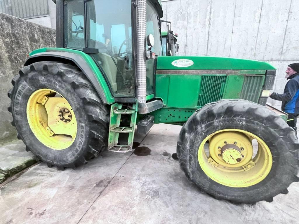 John Deere 6610 Traktory