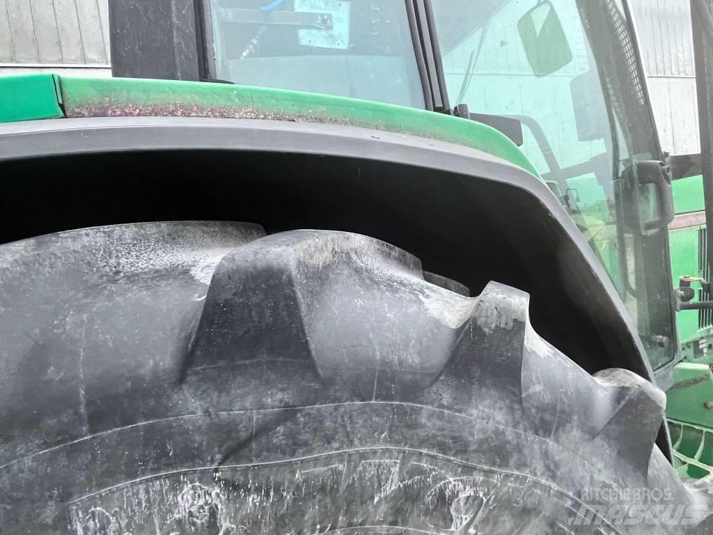 John Deere 6610 Traktory