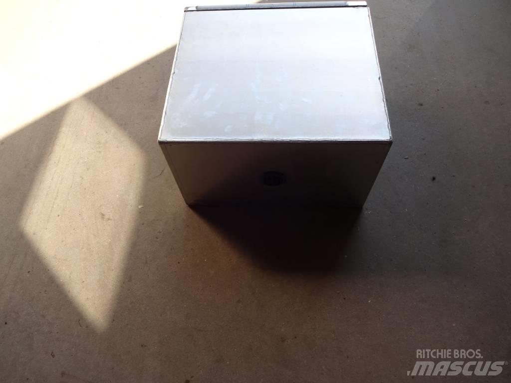  Krima Låda 50x50x30 Doprava – ostatné
