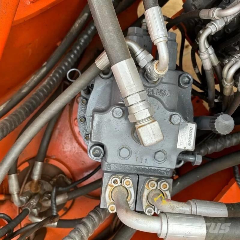 Doosan DX225-9C Pásové rýpadlá