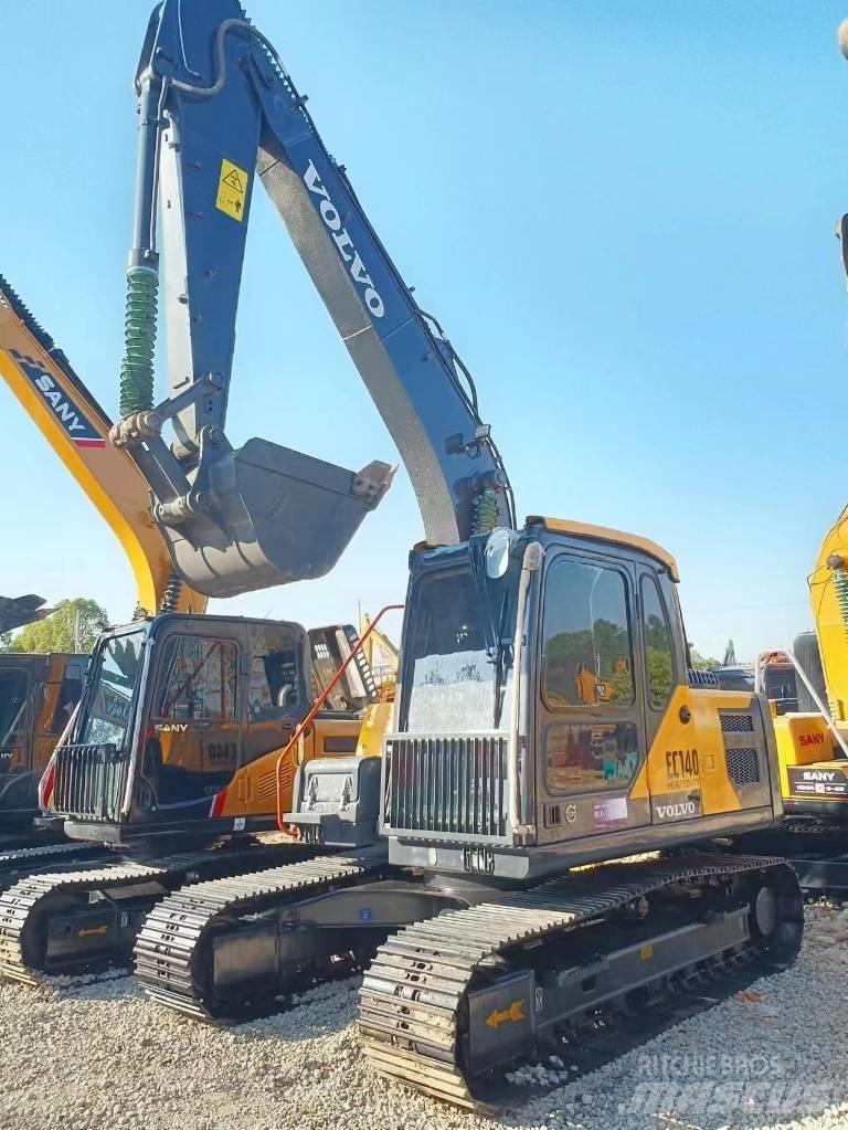 Volvo EC 140 Midi rýpadlá 7 t - 12 t