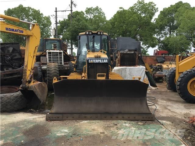 CAT D5K Pásové dozéry
