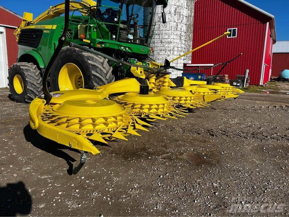 John Deere 772 Stroje na zber krmovín-príslušenstvo
