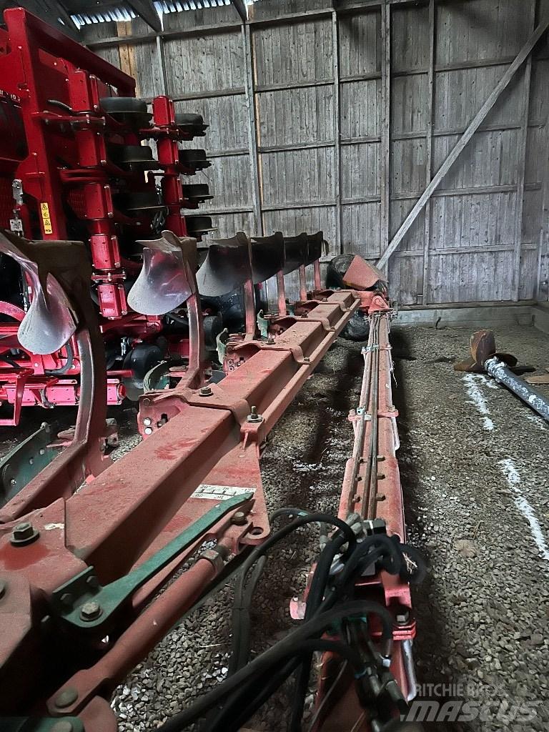 Kverneland PB100 Dvojstranné pluhy