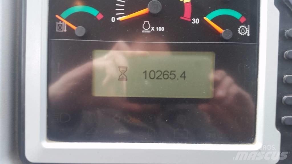 CAT 966 K Kolesové nakladače