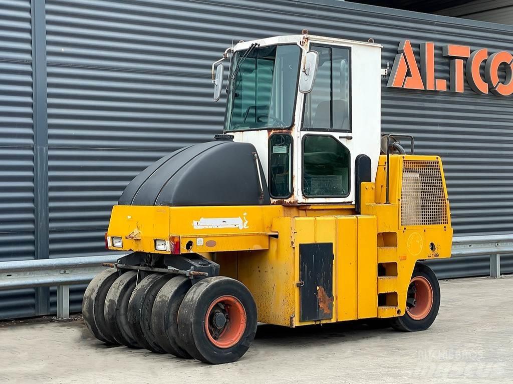 Dynapac CP 142 Pneumatikové valce