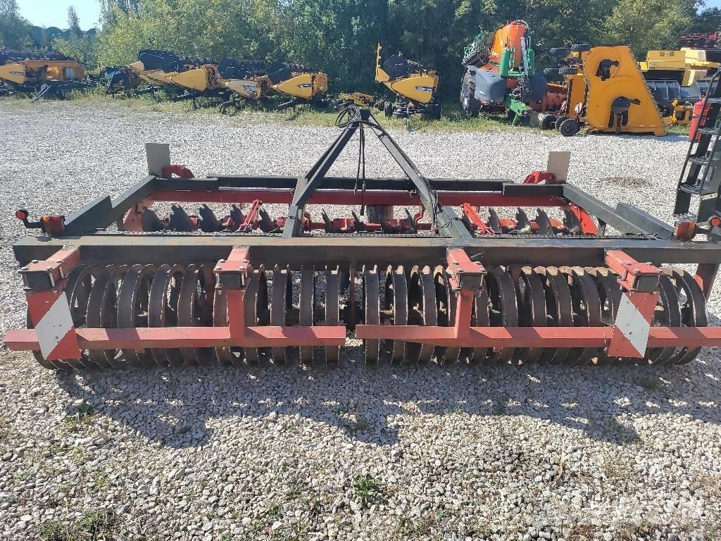  Randaal 4m Rotačné brány a pôdne frézy