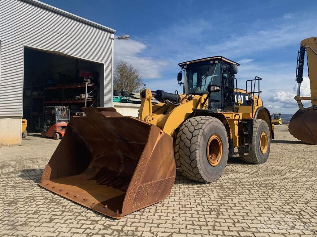 CAT 966K XE Kolesové nakladače
