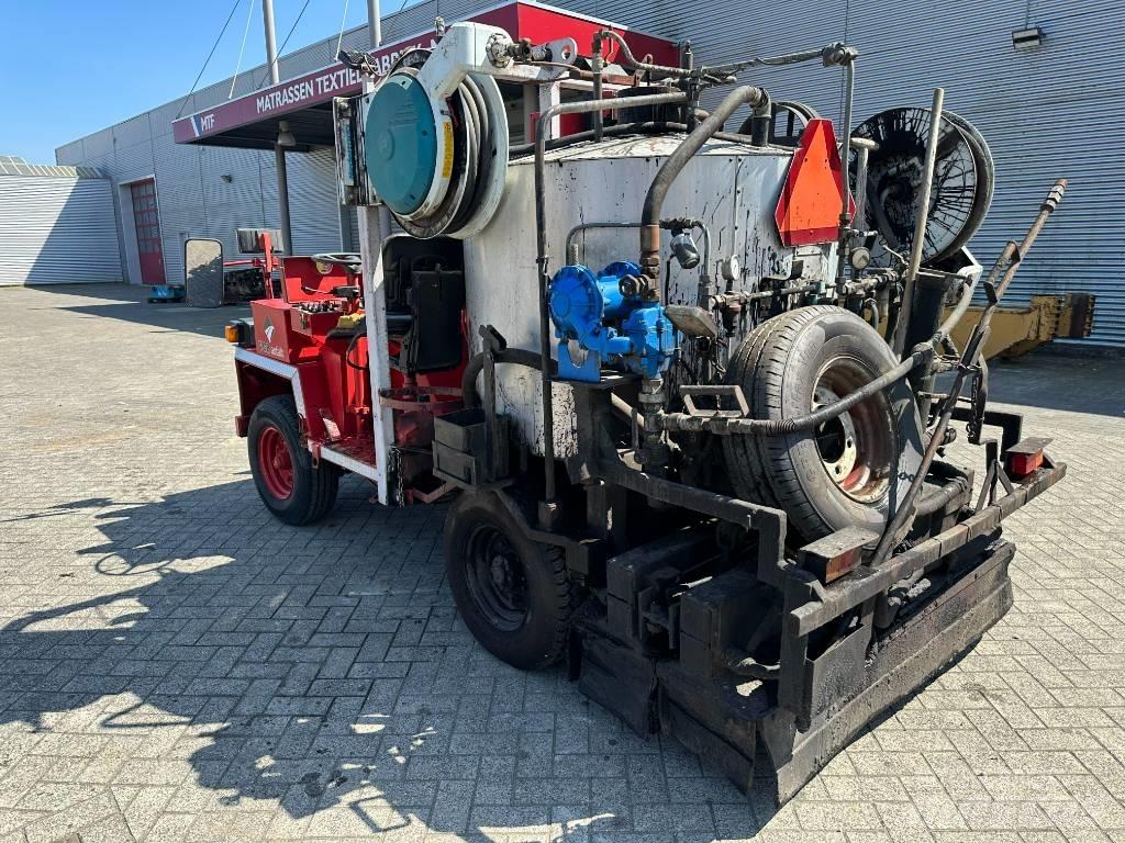 Burtec TSM 1000 L Rozstrekovače asfaltu