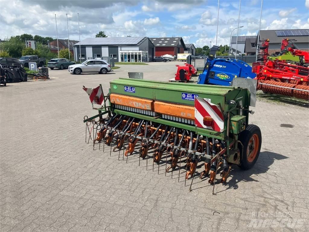 Amazone D8 / 30 E Mechanické sejačky