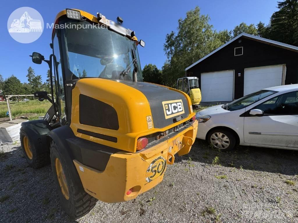 JCB 413 K Kolesové nakladače