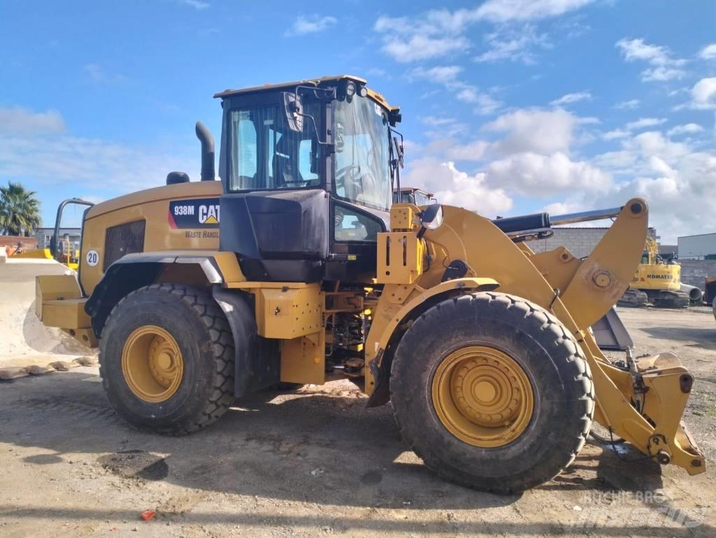CAT 938 M Kolesové nakladače