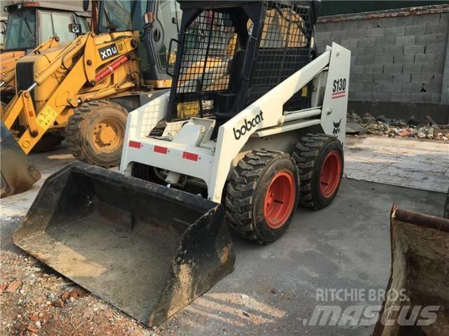 Bobcat S 130 Šmykom riadené nakladače