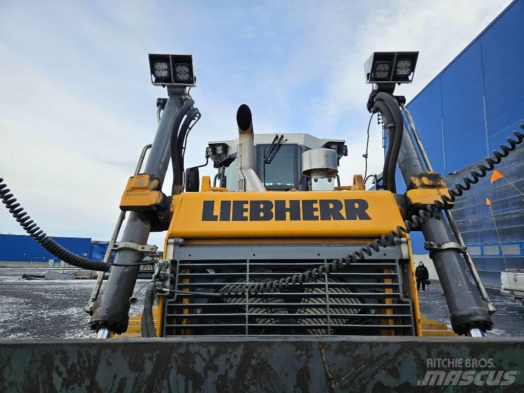 Liebherr 736 LGP Pásové dozéry