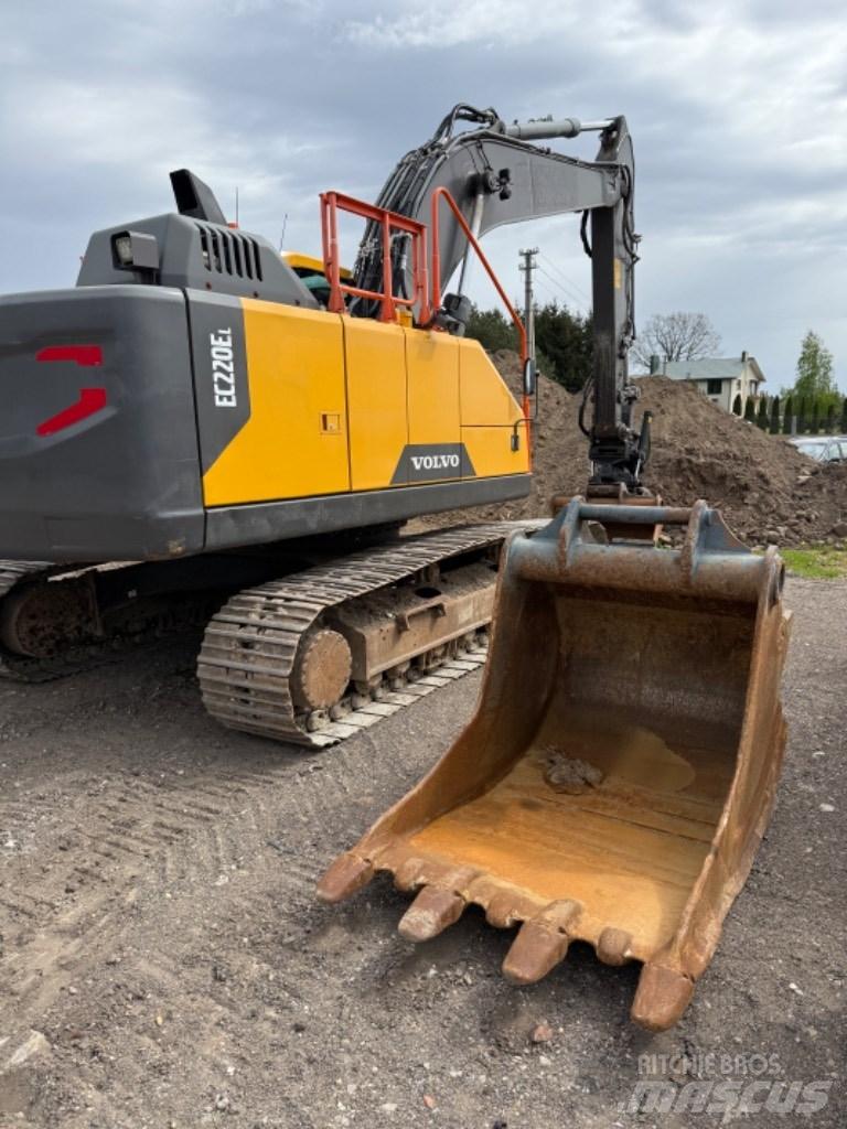 Volvo EC 220 EL Pásové rýpadlá