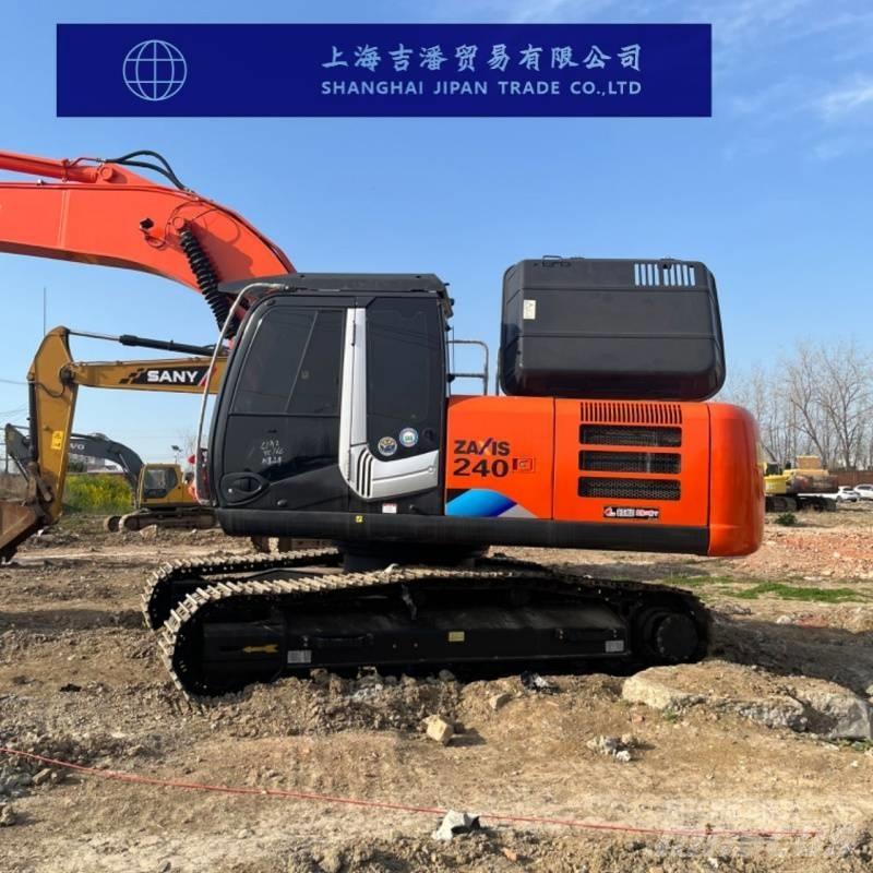 Hitachi ZX 240 Pásové rýpadlá