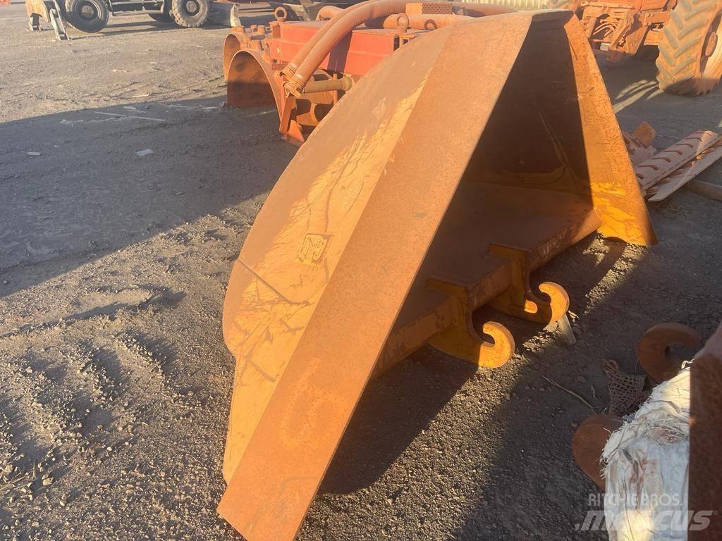 CAT 320 E Pásové rýpadlá