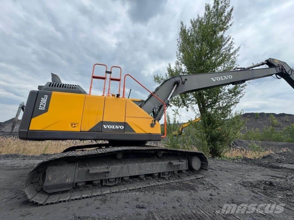 Volvo EC250ELR Pásové rýpadlá