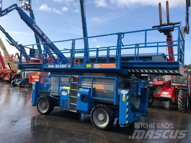 Genie GS 5390 RT Nožnicové zdvíhacie plošiny