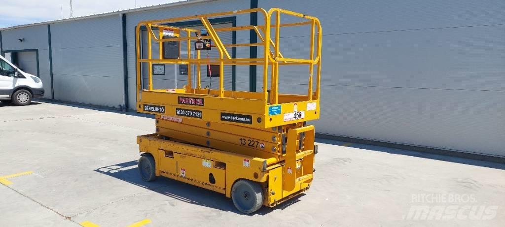 Haulotte Compact 10 Nožnicové zdvíhacie plošiny
