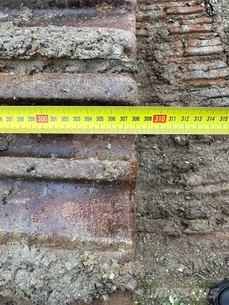 CAT 323 D L Pásové rýpadlá