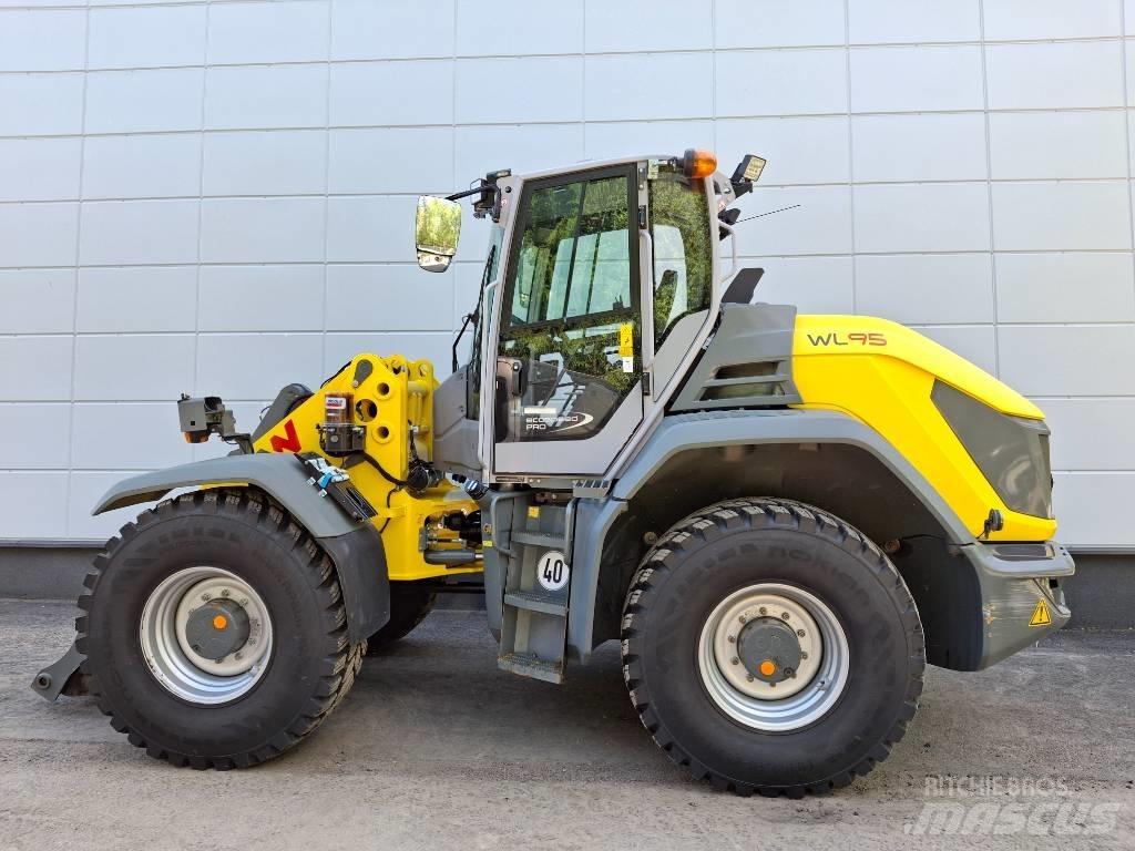 Wacker Neuson WL 95 Kolesové nakladače