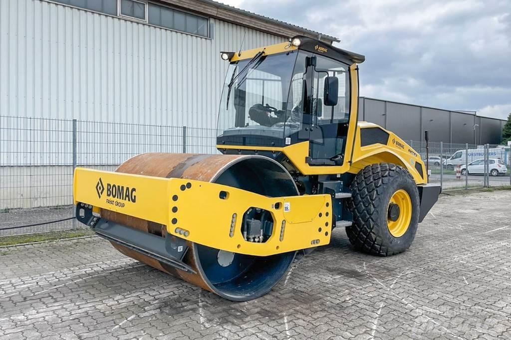 Bomag BW 213 D-5 Ťahačové valce