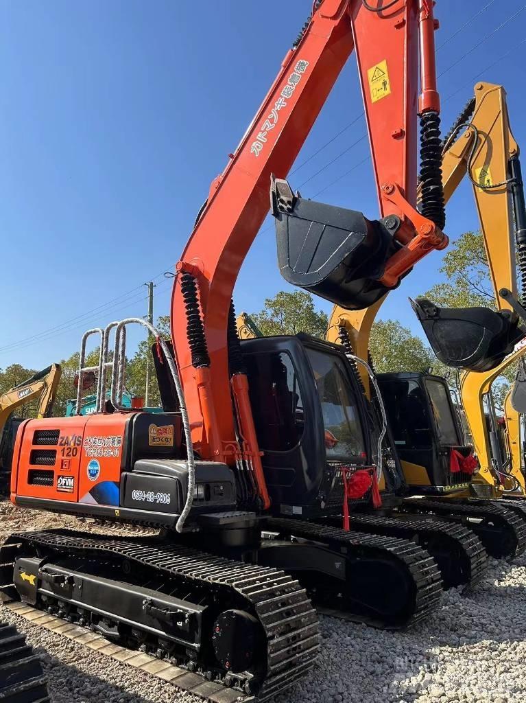Hitachi ZX 120 Midi rýpadlá 7 t - 12 t