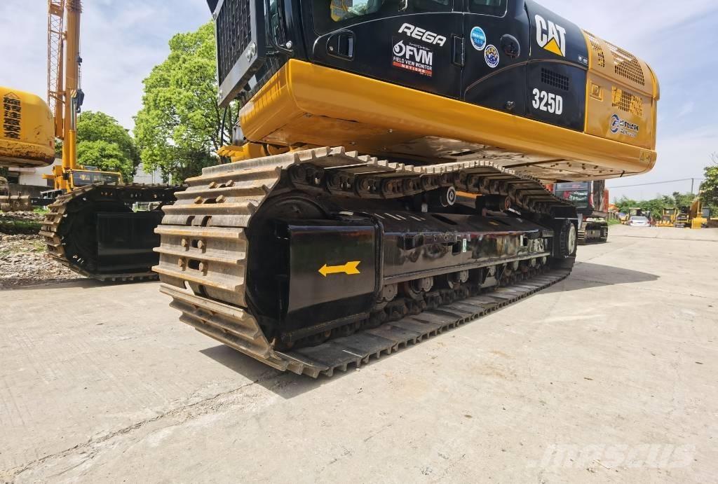 CAT 325 D Pásové rýpadlá