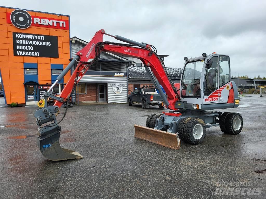 Neuson 6502 WD Kolesové rýpadlá