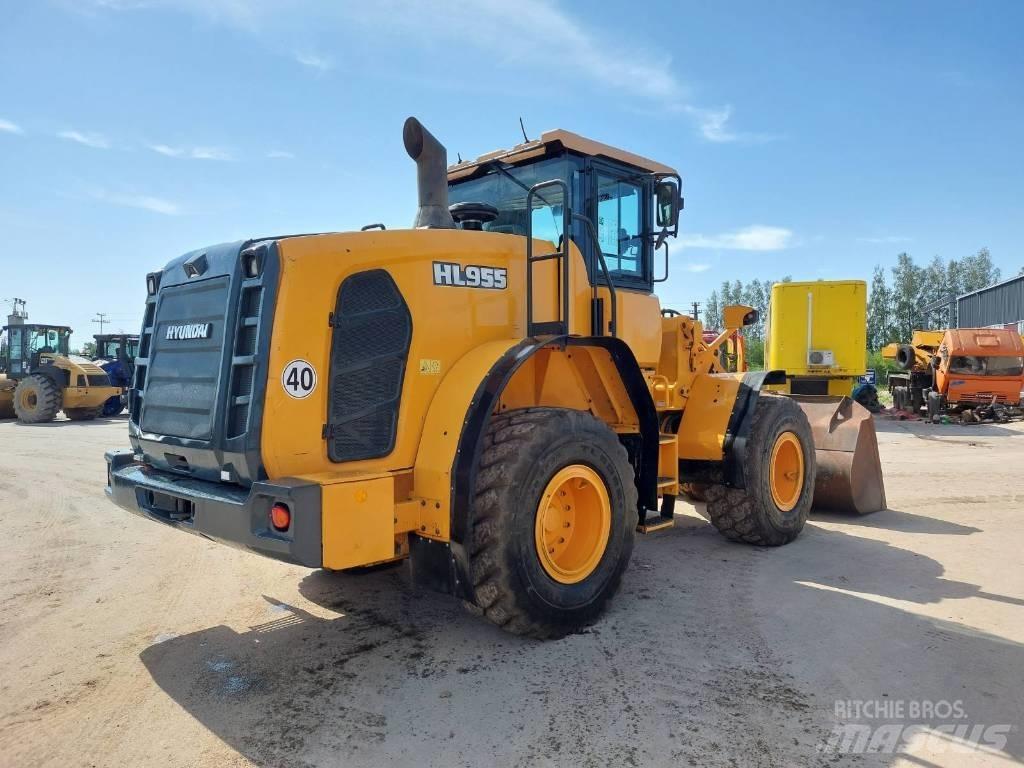 Hyundai HL 955 Kolesové nakladače