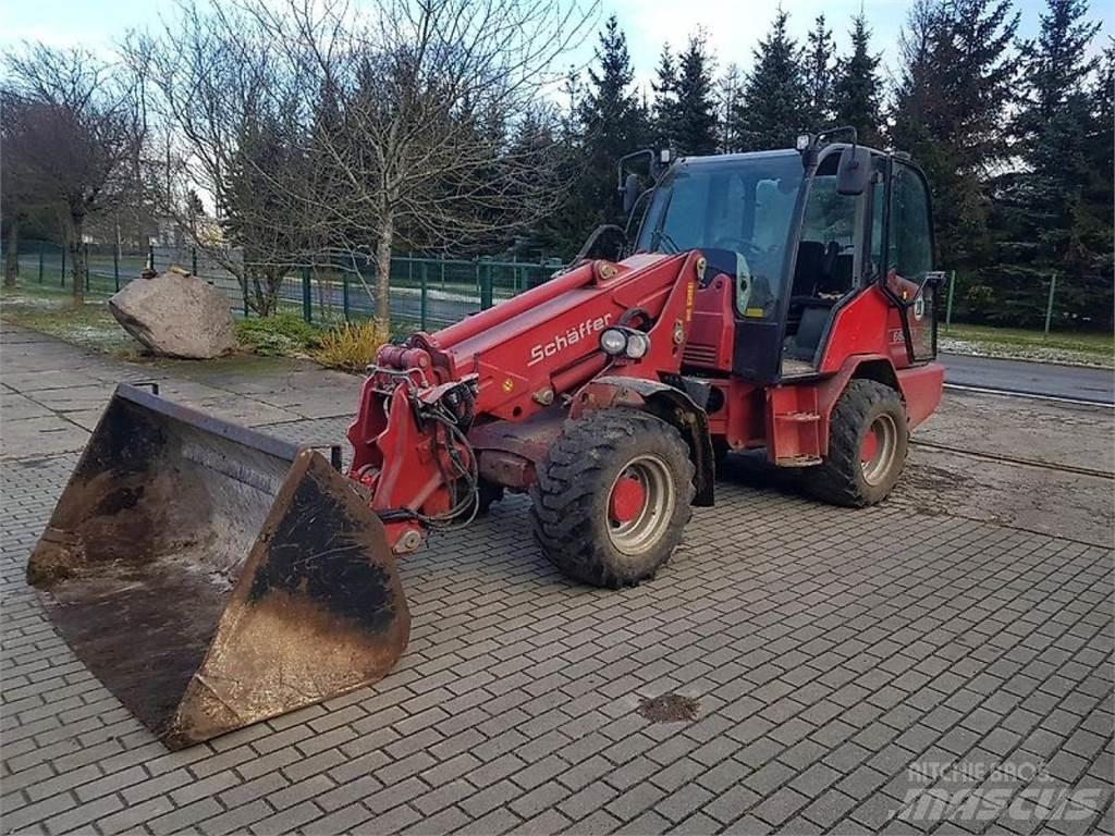 Schäffer 6680T Mininakladače
