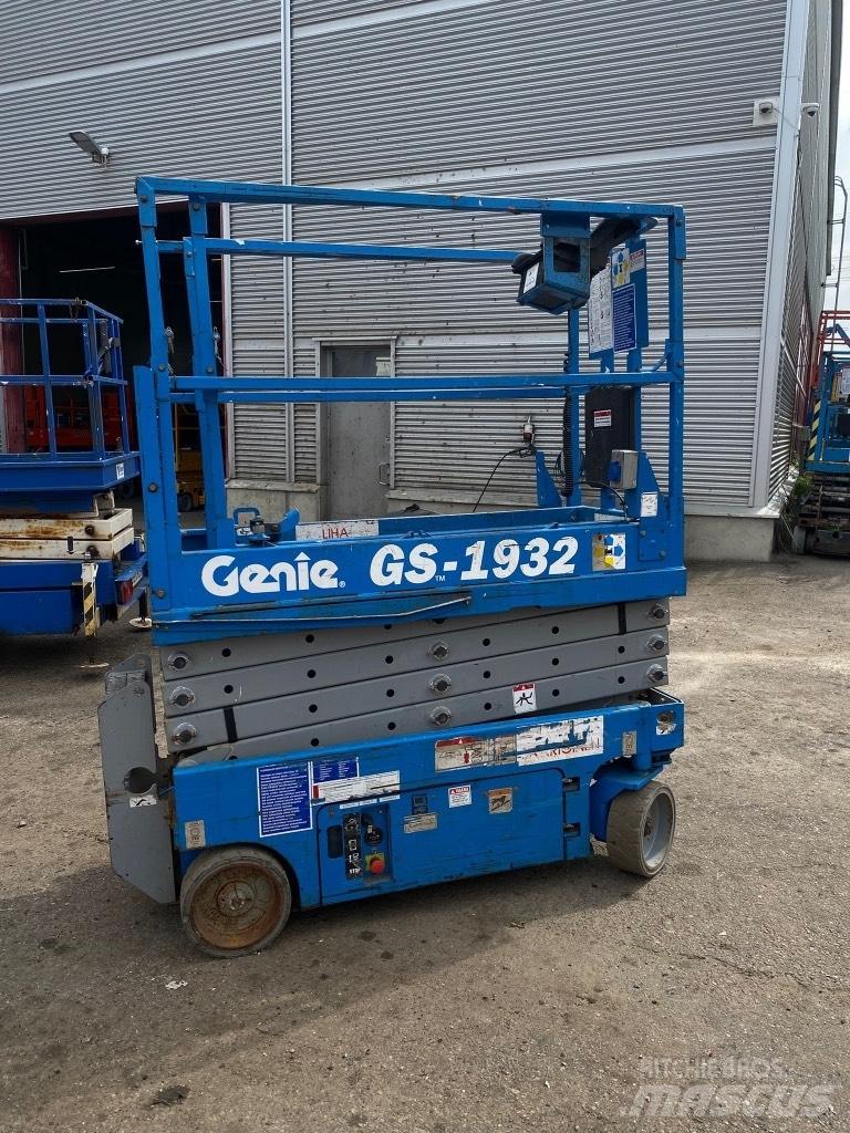 Genie GS 1932 Nožnicové zdvíhacie plošiny